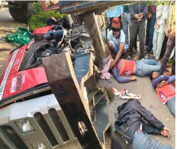 जामसाला जवळ ट्रॅक्टर पलटला : १ मृत, २ गंभीर जखमी