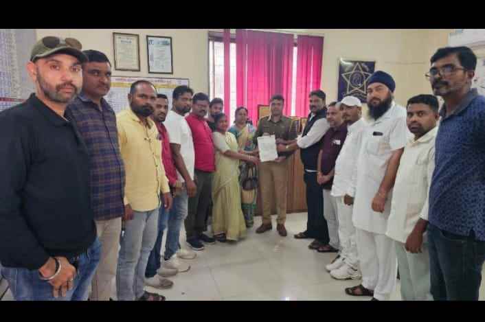 कारवा रोड परिसरात वाढत्या असामाजिक कृत्यांचा कळस भाजपा तर्फे स्थायी पोलिस चौकीची मागणी.