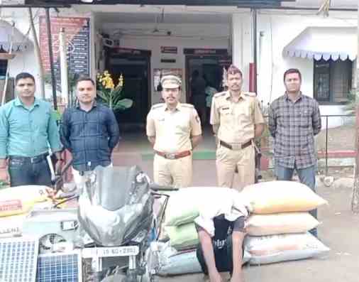 पुलगाव पोलिसांच्या गुन्हे प्रकटीकरण पथकाची कारवाई; दोन चोरीचे गुन्हे उघड, १.५३ लाखांचा मुद्देमाल जप्त