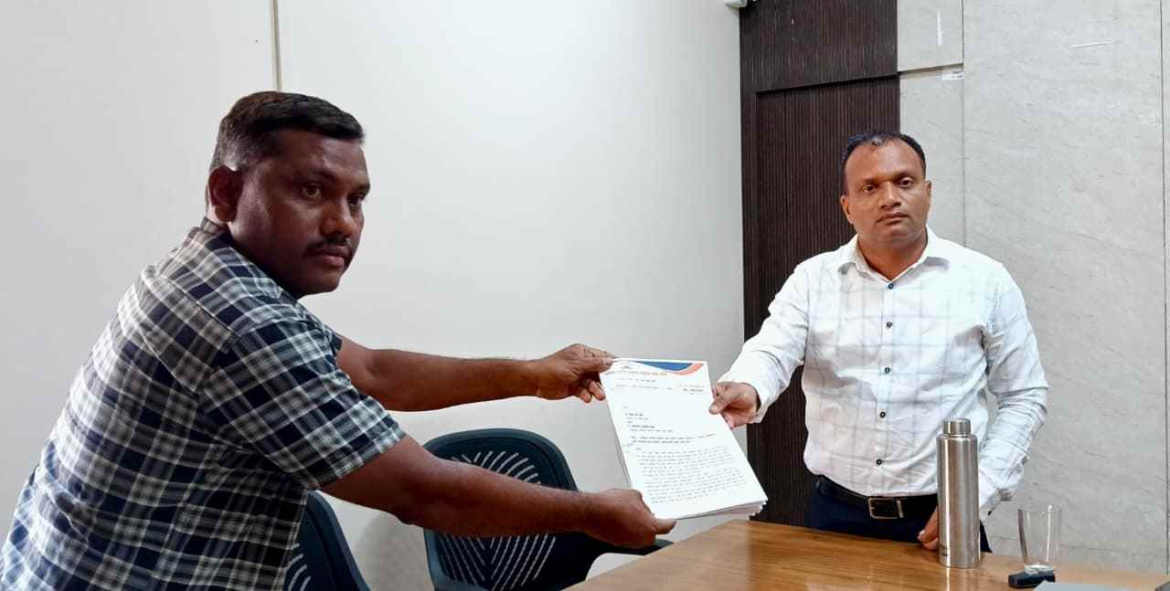 अनधिकृत विटभट्टी धारकांना अभय देणारे वसमतचे अकार्यक्षम व वादग्रस्त तहसीलदार यांची हकालपट्टी करून कार्यक्षम तहसीलदारांची नियुक्ती करण्याची मागणी.