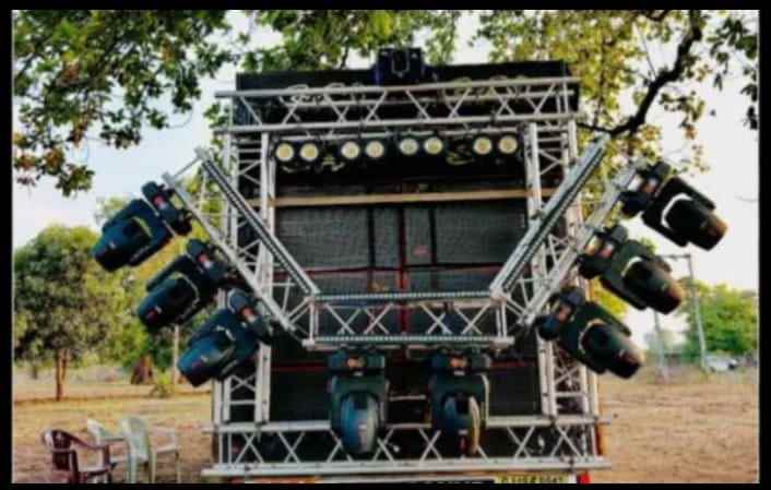 डिजेवर नाचताना धक्काबुक्की,तरुणावर धारदार शस्त्राने हल्ला