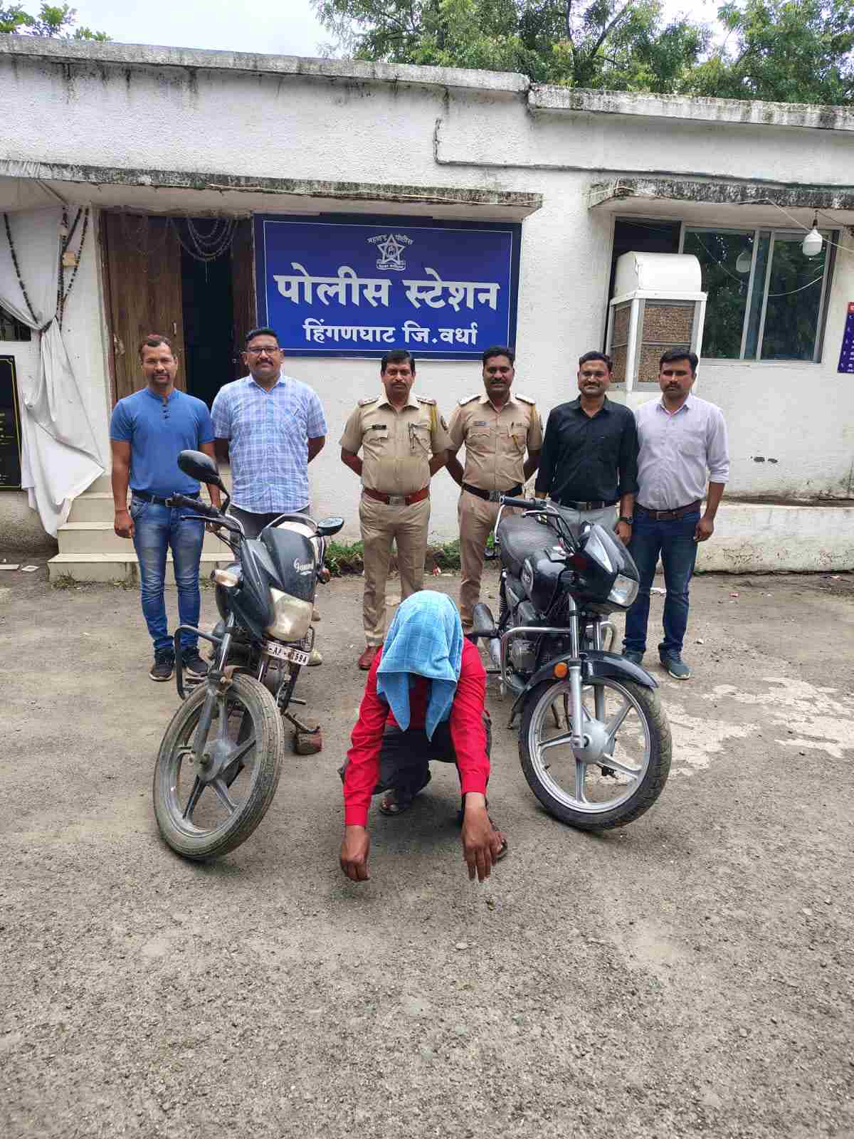 हिंगणघाट पोलिसांच्या हाती मोटर सायकल चोर