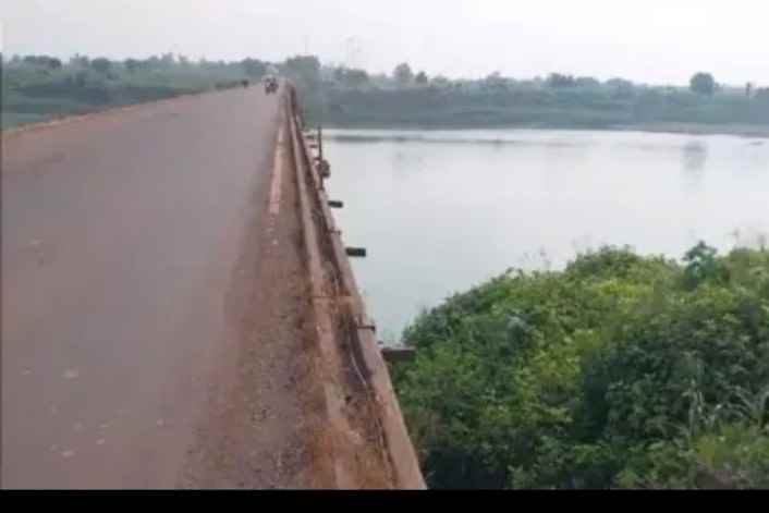 शांतीनगरातील ४० वर्षीय महिला बेपत्ता,वर्धा नदीकाठावर चपला आढळल्याने शोधमोहीम सुरु