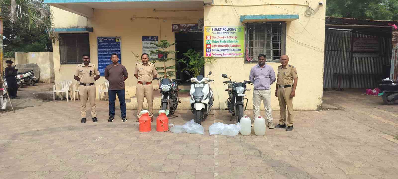 अवैध दारू वाहतुकीवर सावंगी मेघे पोलिसांची धडक कारवाई