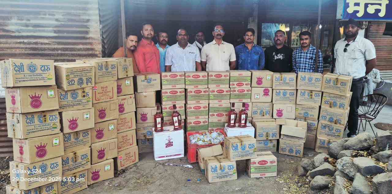 ३१ डिसेंबरच्या पार्श्वभूमीवर वर्धा पोलिसांची मोठी कारवाई; 18,19,500/-  लाखांच्या मुद्देमालासह अवैध दारू साठा जप्त