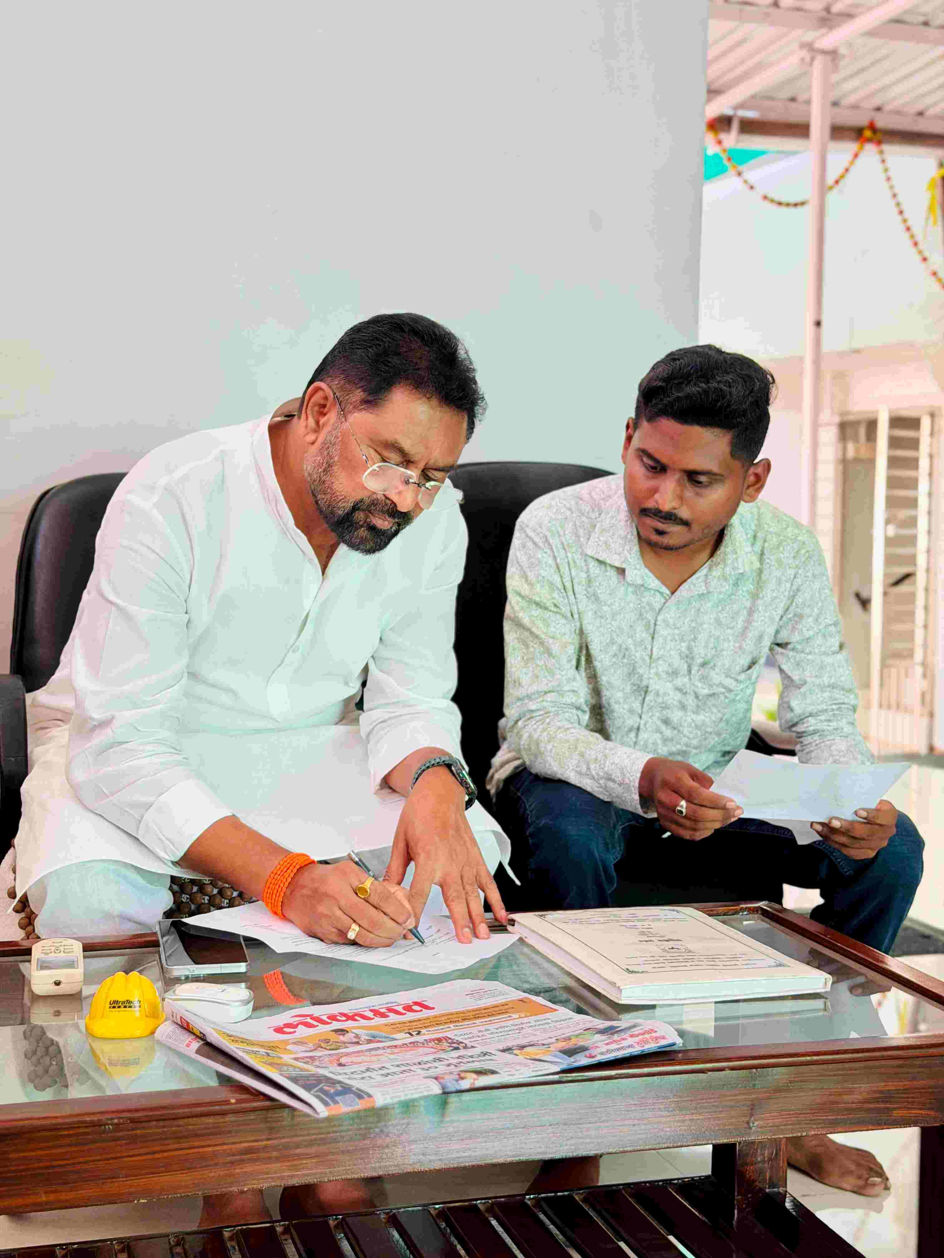 टाकळी–दहेगाव पांदण रस्त्याच्या पक्कीकरणाची मागणी; आमदार संजय देरकर यांना निवेदन