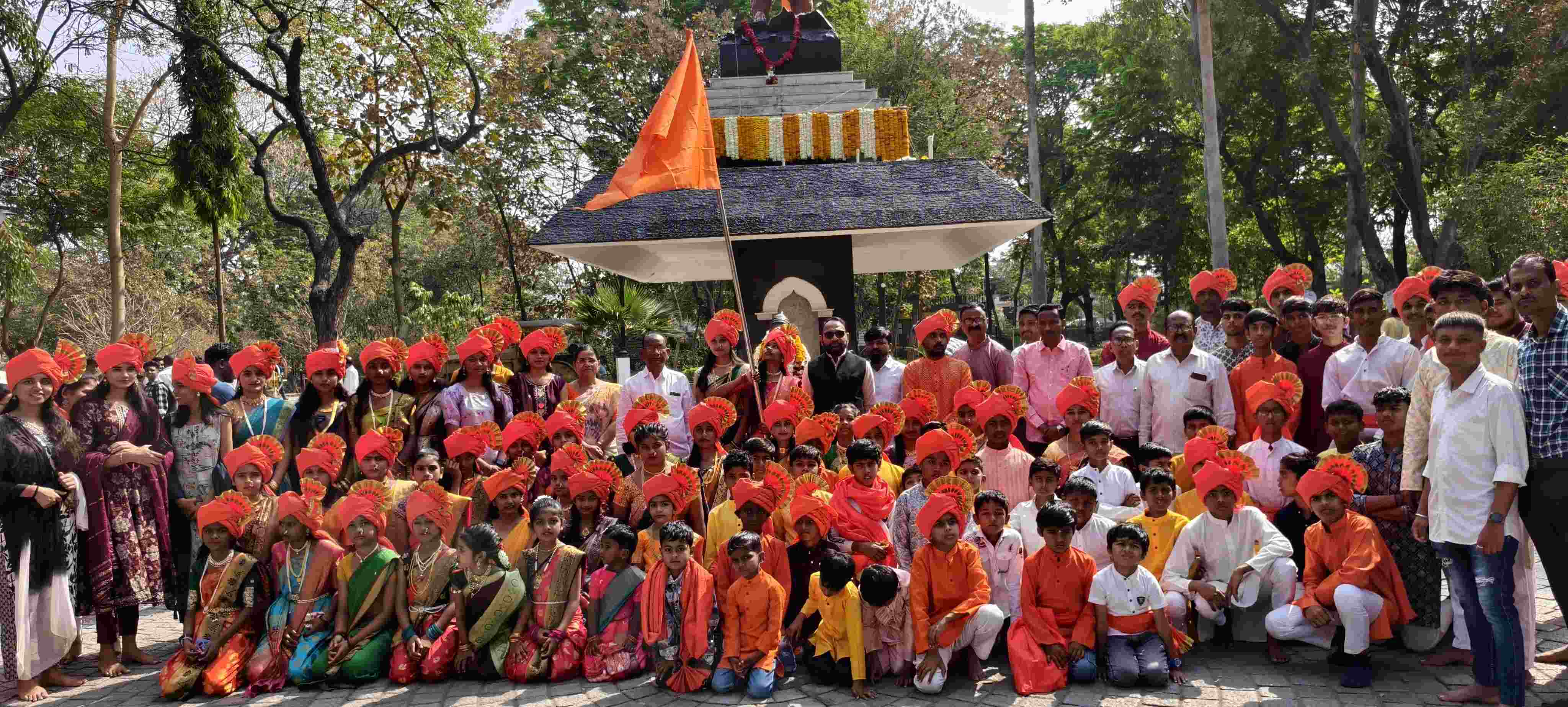 शिवजयंतीनिमित्त वीरा वॉरियर्स ग्रूपतर्फे भव्य सांस्कृतिक कार्यक्रम