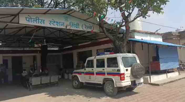 “सिंदी रेल्वे पोलिस प्रकरणाला नवे वळण: ‘निष्पाप शेतकरी’ की अवैध दारू व्यवसायिक?