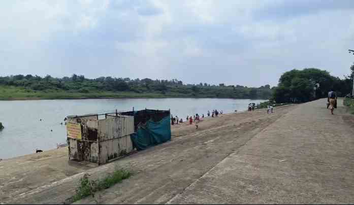कोटेश्वर येथे गणेश विसर्जनासाठी देवळी पोलिसांचा कडेकोट बंदोबस्त
