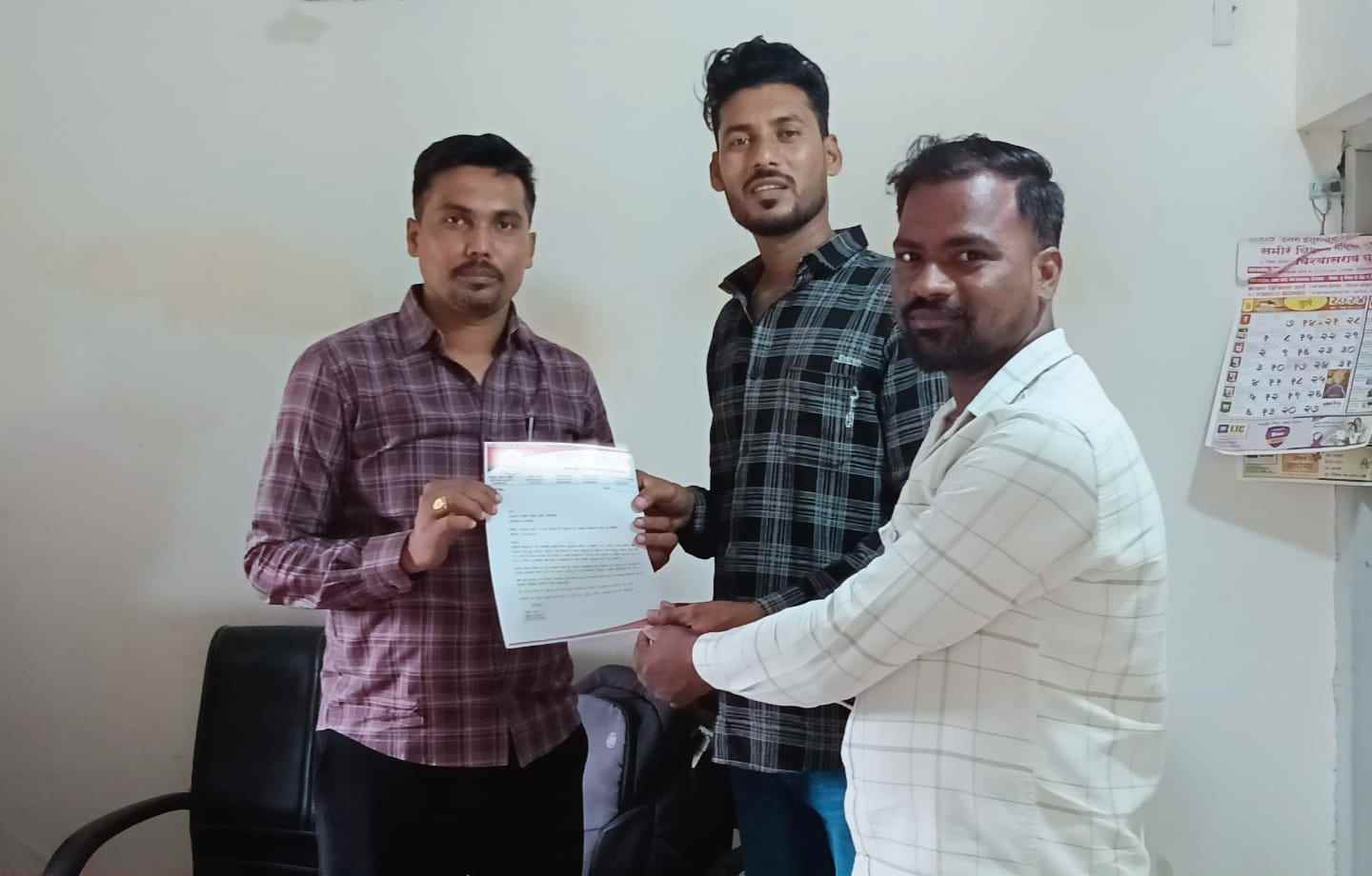 कम वोल्टेज से किसान परेशान, सिंचाई पर संकट