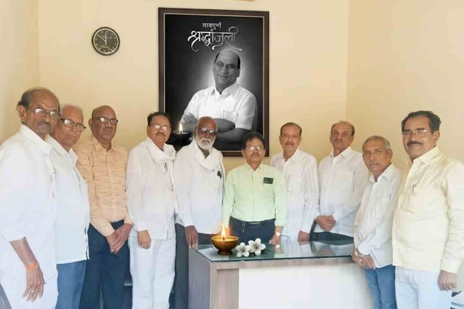 दत्ता मेघे हर वर्ग के लिए प्रेरणास्रोत थे : सुनील राऊत ओ. पी. नैयर फैंस क्लब द्वारा श्रद्धांजलि सभा आयोजित