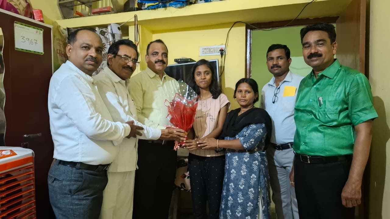 कै. आनंदराव मेघे विद्यालयाच्या विद्यार्थिनी सुवर्णा कांबळेचे घवघवीत यश