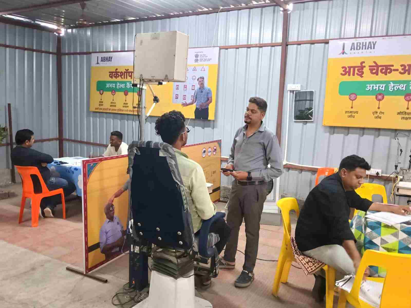 दारोडा टोल प्लाझावर वाहनचालकांसाठी ‘अभय हेल्थ कॅम्प’
