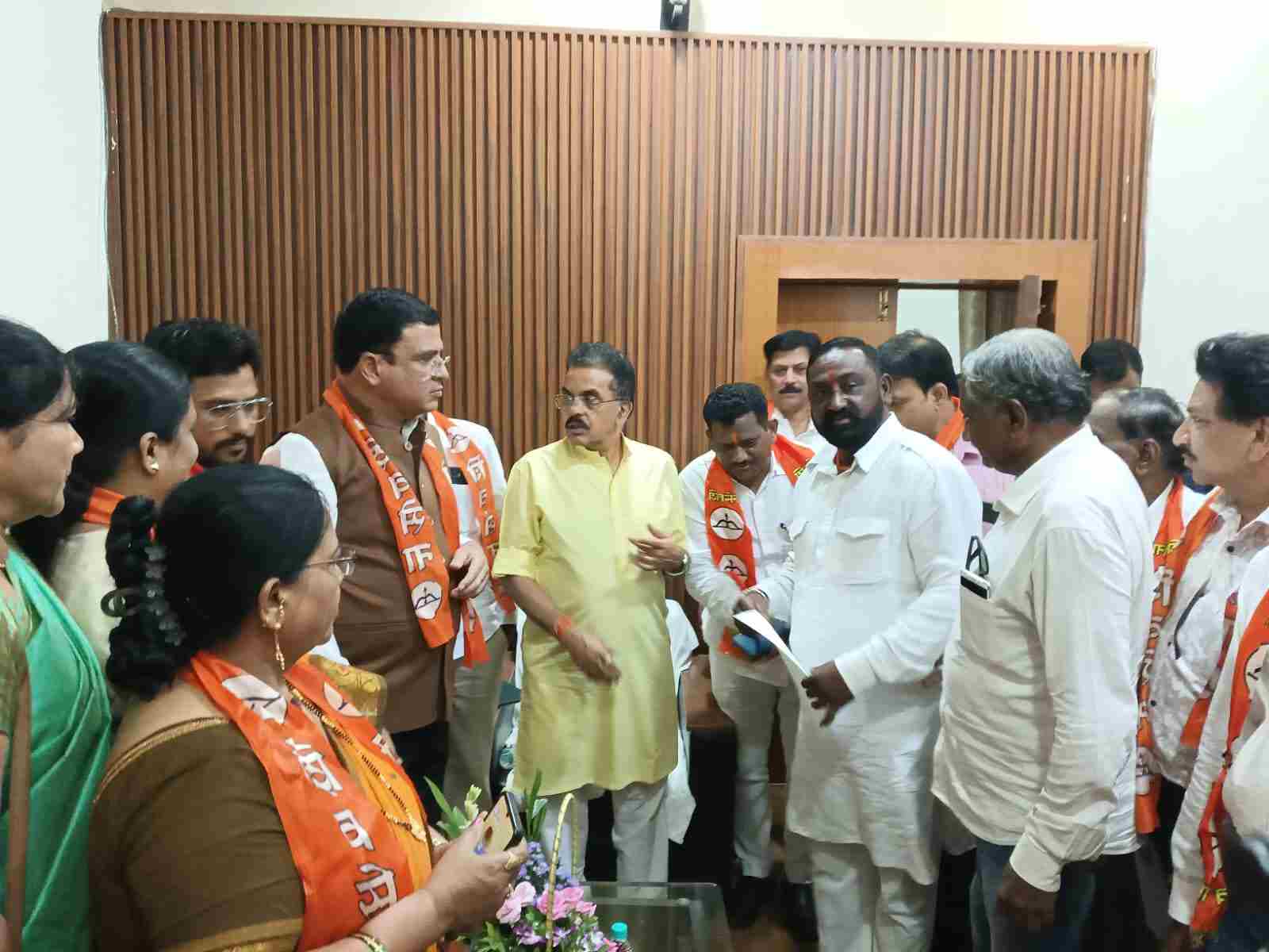 वर्धा जिल्हा कामगार सेना अध्यक्षपदी तुषार देवढे यांची नियुक्ती नागपूर येथील राज्यस्तरीय मेळाव्यात नियुक्तीपत्र प्रदान; शिवसैनिकांकडून अभिनंदन