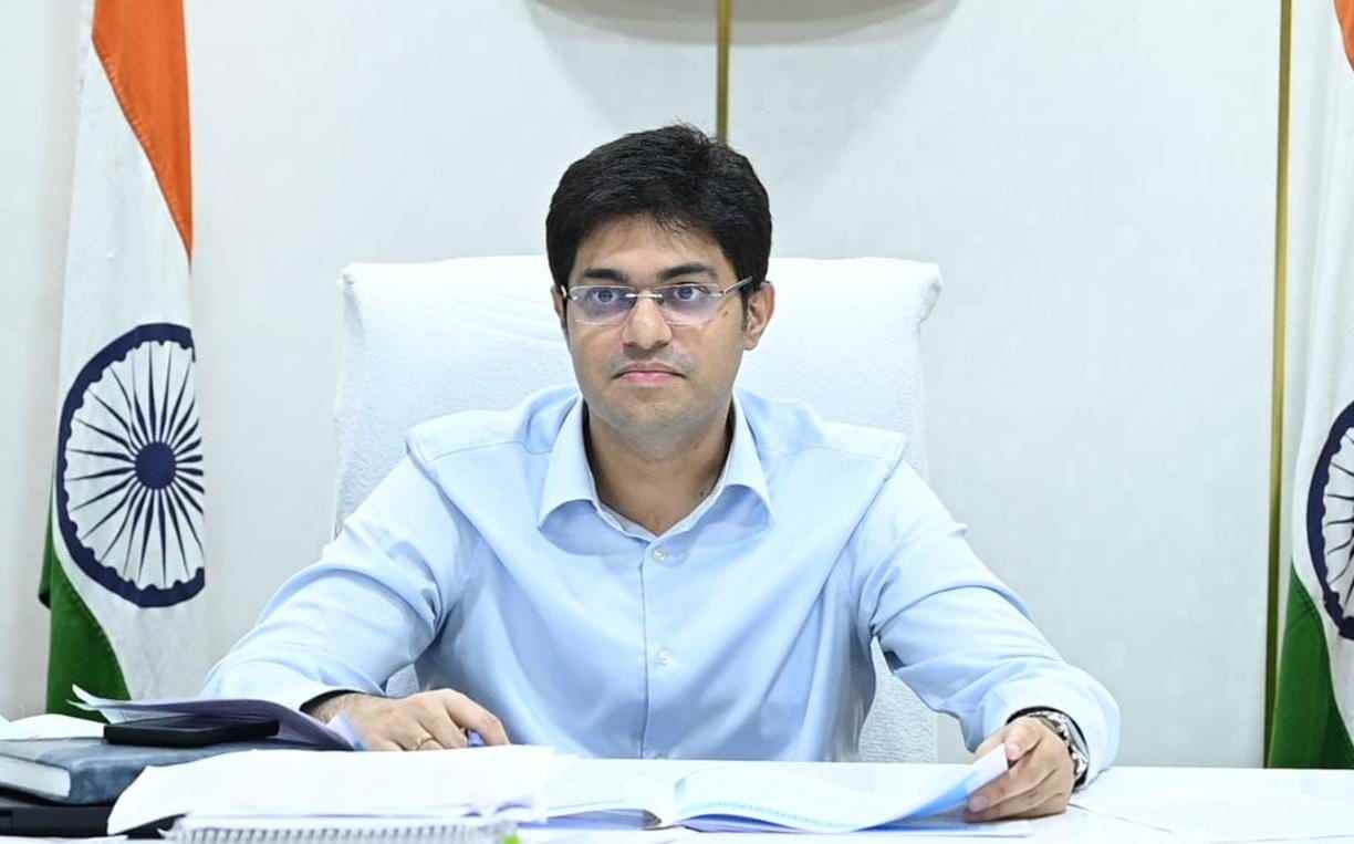 पदवीधर विधानपरिषद मतदार नोंदणी पुर्नरिक्षण कार्यक्रम २०२५ जाहीर