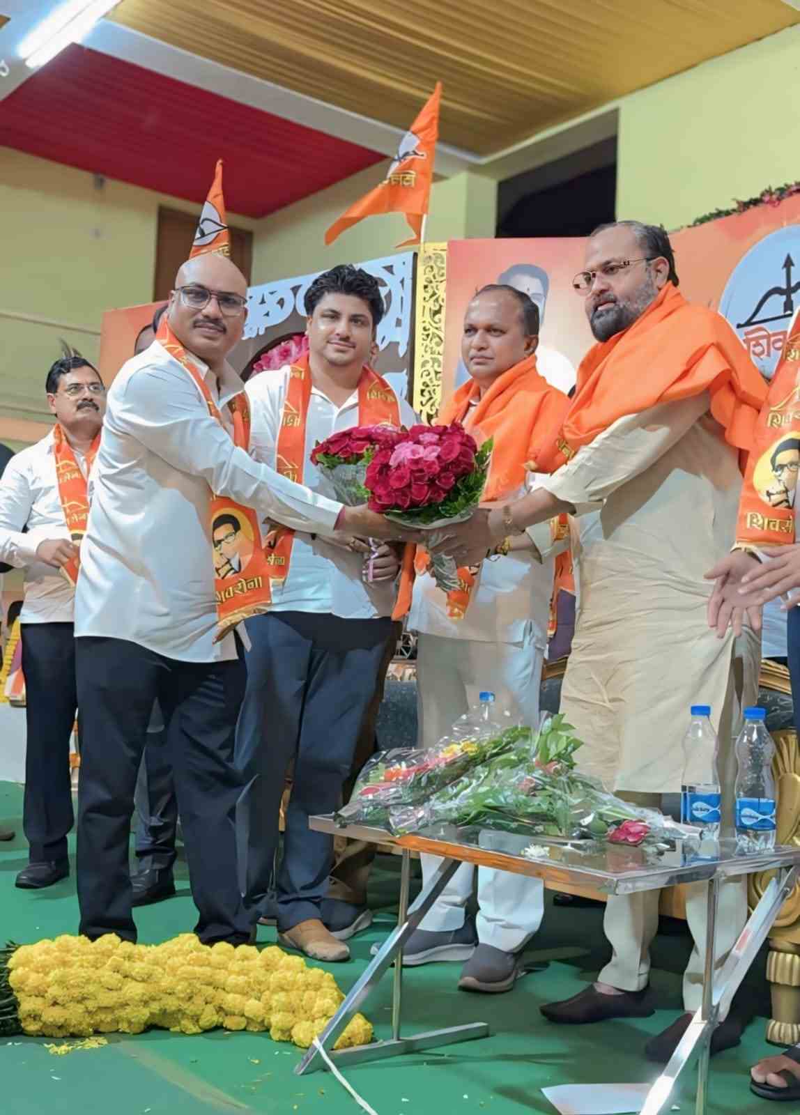 शिवसेनेच्या दिवाळी स्नेह मिलन सोहळ्यात तुफान गर्दी