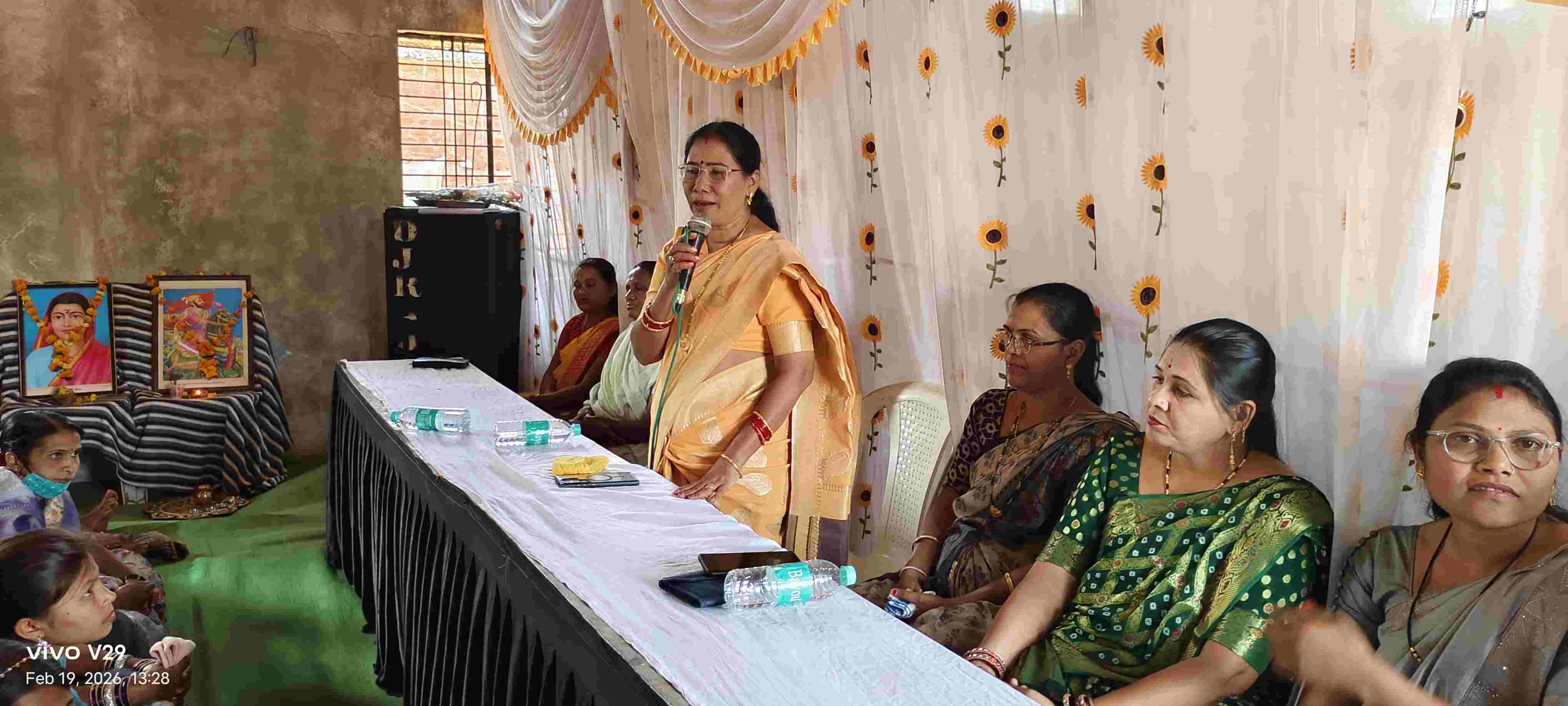 हम राजनीति से अधिक सामाजिक नीति को महत्व देते हैं-सविता पुराम