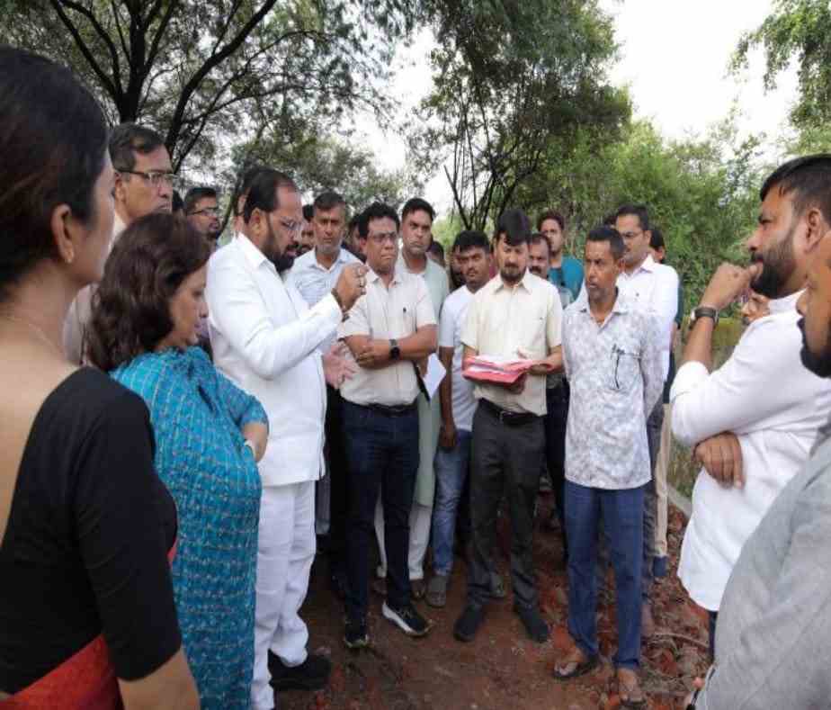 रामबाग मैदान वाचवा आमदार जोरगेवार यांनी थांबवले जिल्हा परिषद इमारतीचे काम