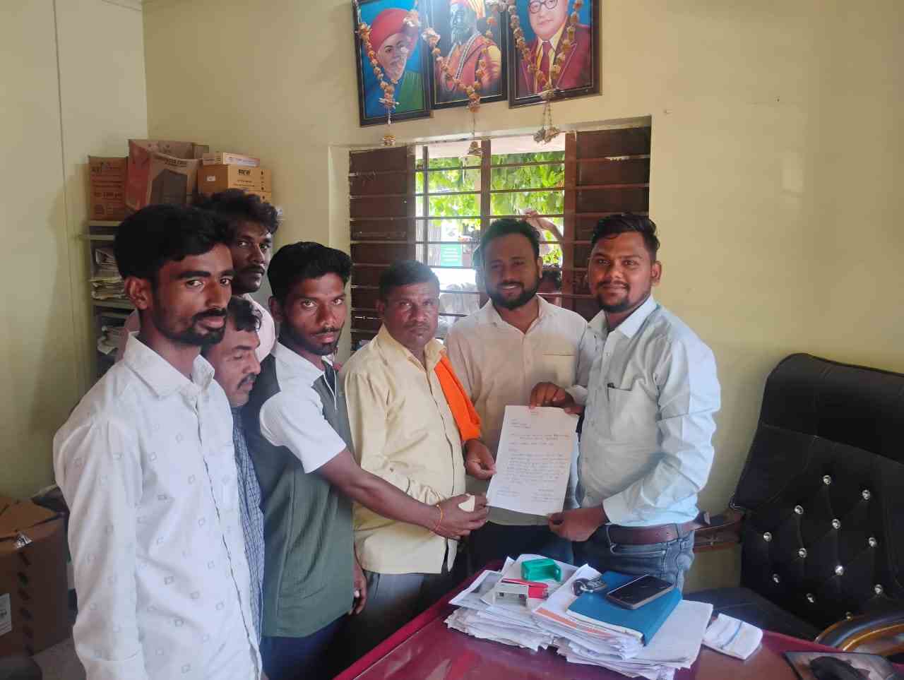 पोहना सर्कल अंधारात – शिवसेनेचा इशारा : वीज द्या नाहीतर आंदोलन पेटेल