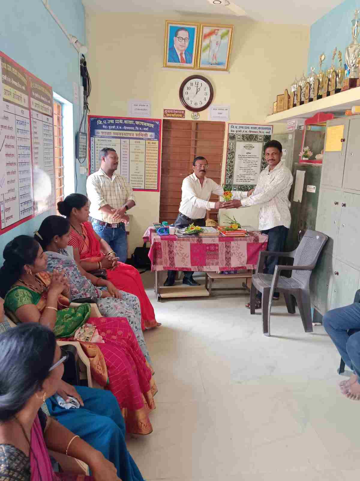 काचनगाव शाळा व्यवस्थापन समितीच्या अध्यक्षपदी पुन्हा सतिश कापसे यांची निवड