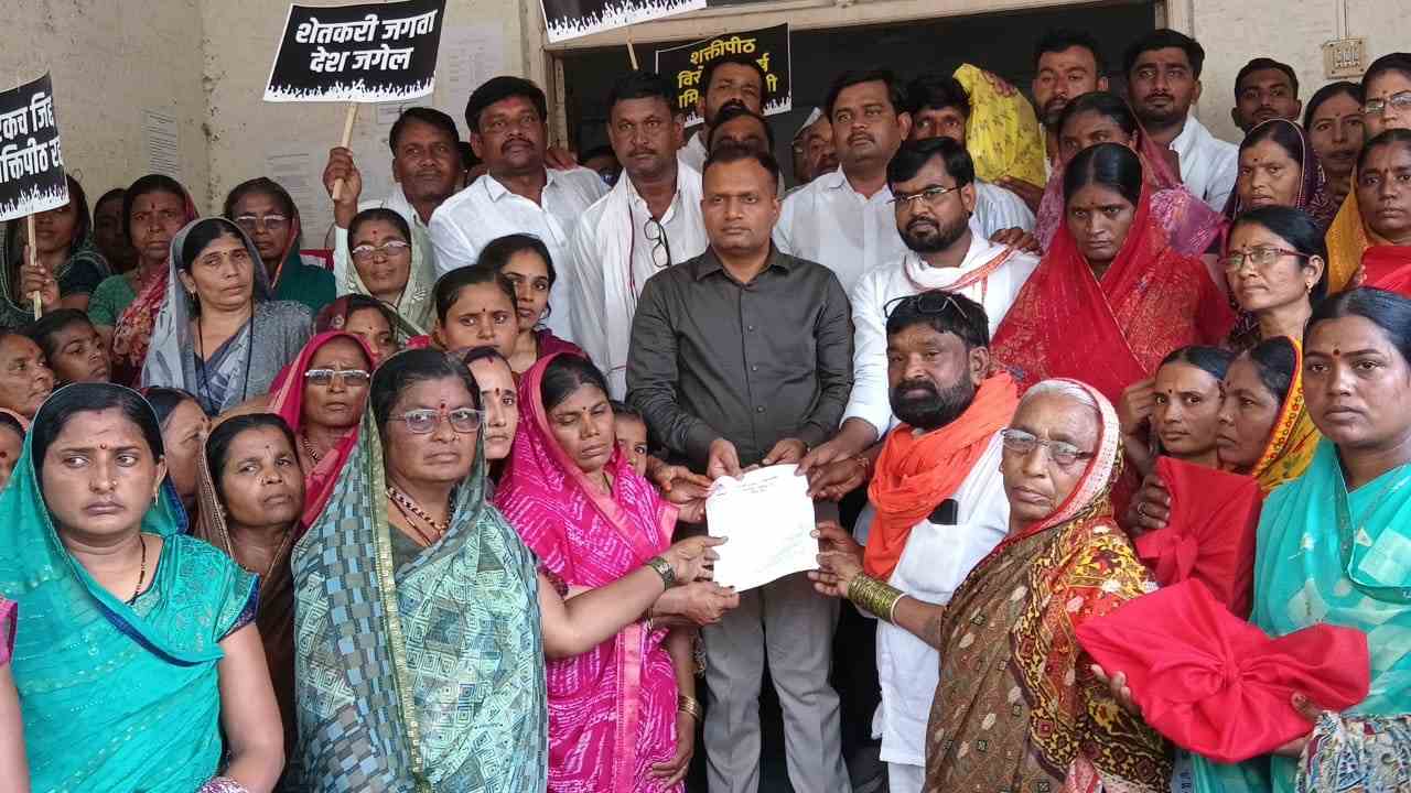 शक्तीपीठ महामार्गाविरोधात वसमतमध्ये शेतकऱ्यांचा एल्गार मोर्चा