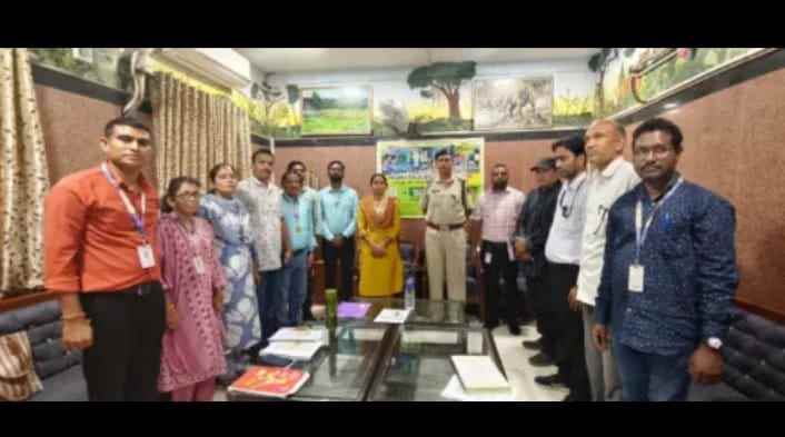 बल्लारशाह रेल्वे स्थानकावर रेल्वे चाइल्ड हेल्प ग्रुपची मासिक आढावा बैठक संपन्न